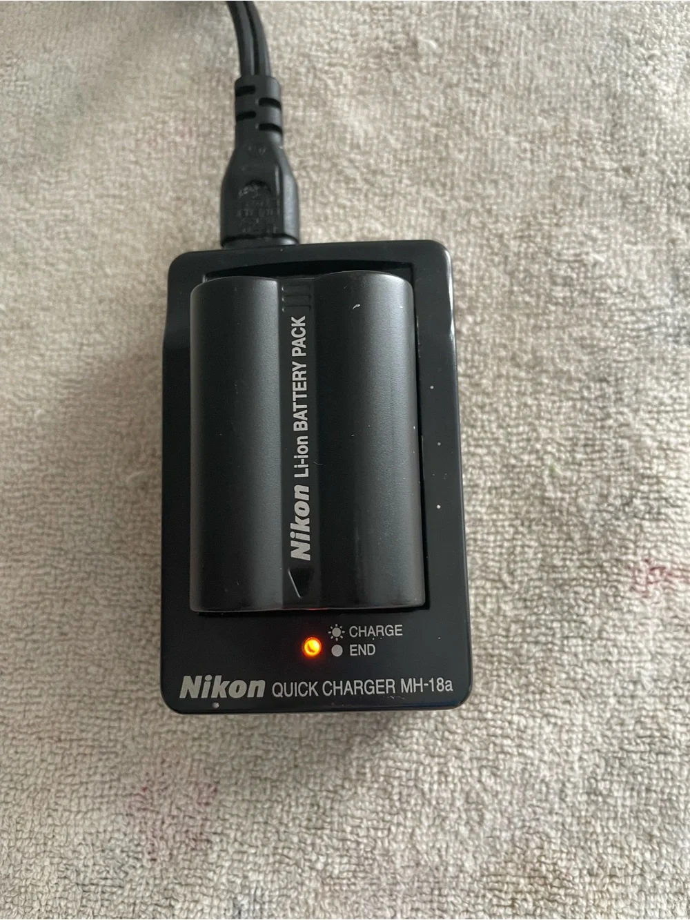 Nikon MH-18a Quick Charger + Genuine EN-EL3a Battery Bundle.
